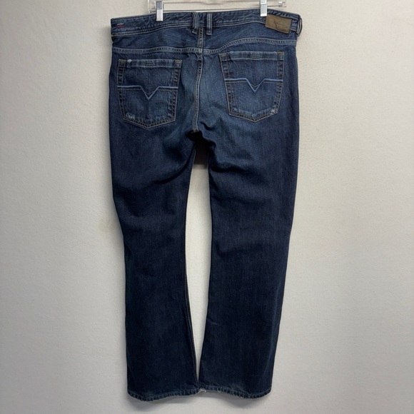 Diesel Zathan 38 x 32 Blue Jeans Lightly Distressed - Picture 2 of 9